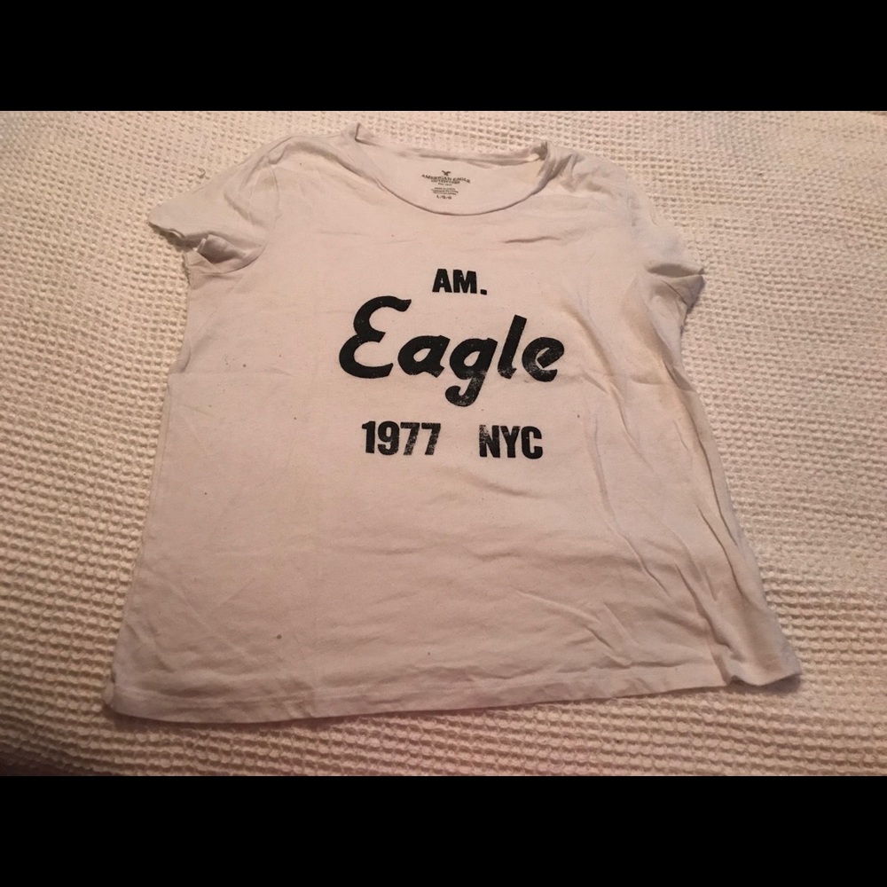 American Eagle tee
